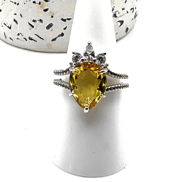 Ring Bomb Party Ring, NWOT, size 7, yellow stone on silver color band - Picture 2 of 8